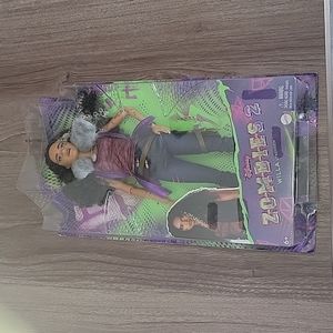 Zombies 2 Willa doll